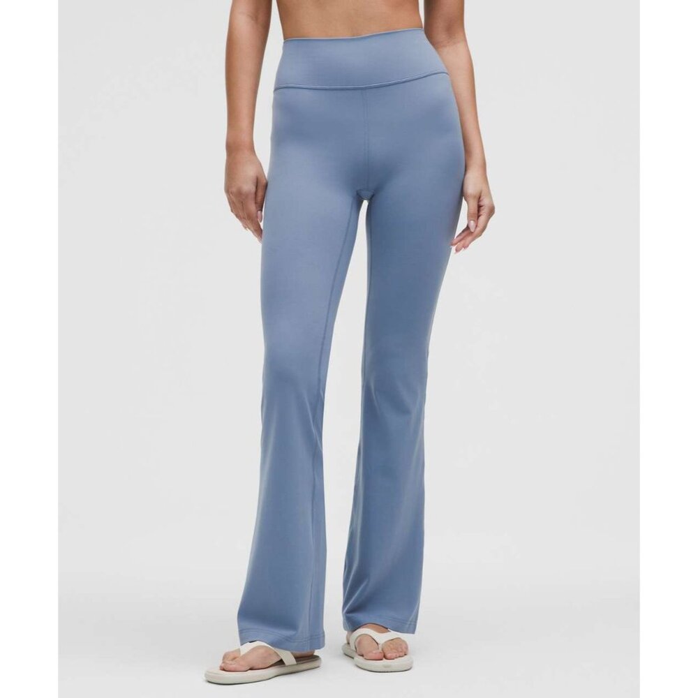 Lululemon Groove Nulu High-Rise Flared Pants Washed Denim Regular Fit Size 14